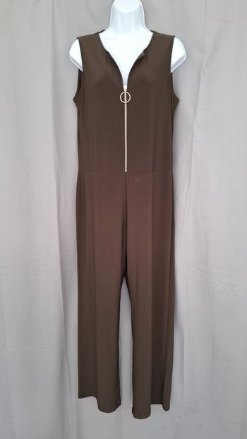 Combinaison Femme Havana kaki
Marque Bleu 'Azur
Taille 42