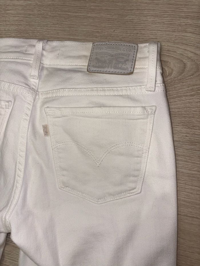 Pantalon jean blanc Levis - photo numéro 3