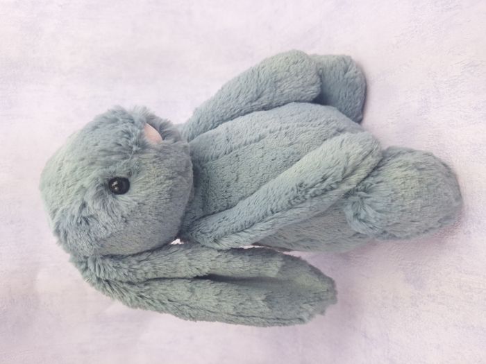 Peluche Jellycat de collection retired lapin Bashful Dusky Blue Bunny original medium BAS3DUSKB neuf - photo numéro 2