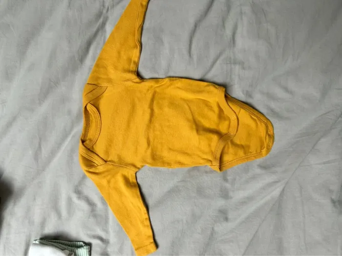 Body jaune