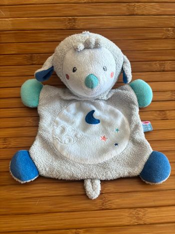 Doudou plat mouton gris bleu lune sucre d’orge
