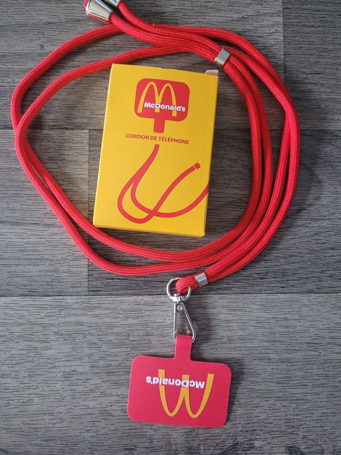 Cordon de téléphone MacDo