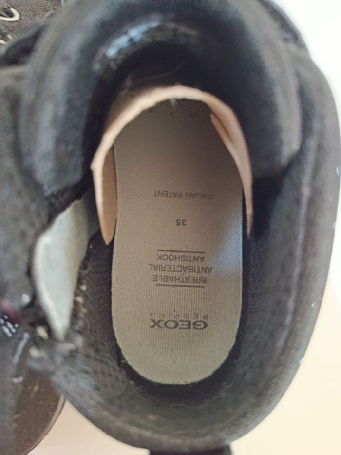 À saisir : Baskets fille , taille 35 ! ( Très peu mises) - photo numéro 7