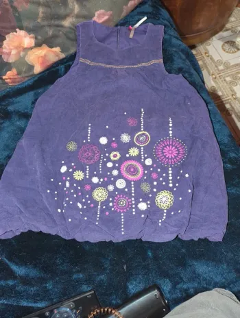 Robe velours forme boule