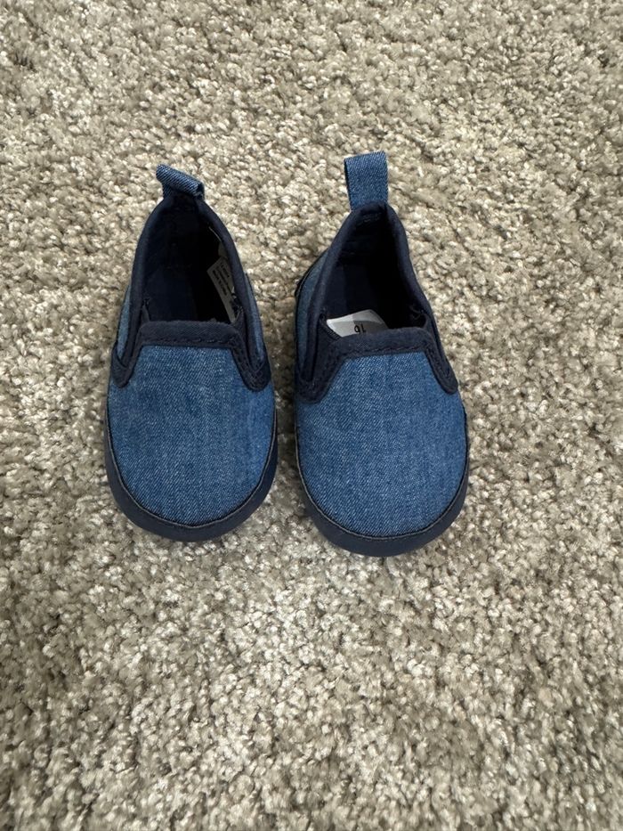 Paire de chaussures pour bébé - photo numéro 2