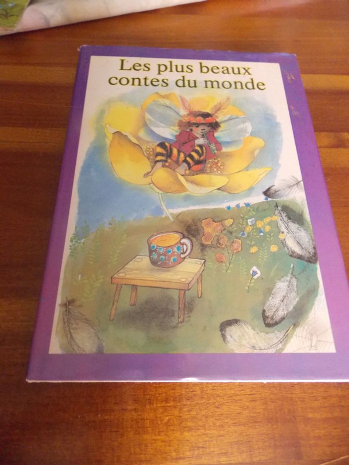 Livre les plus beaux contes du monde