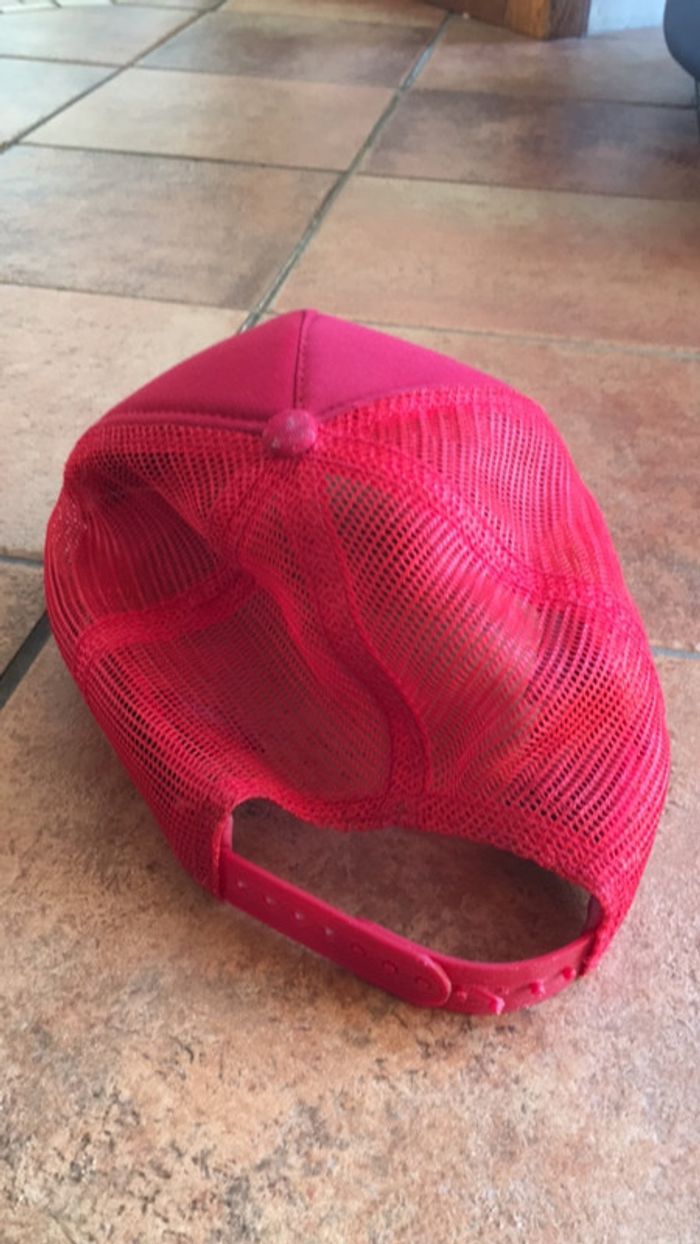 Casquette rouge LA one size (ajustable) en très bon état - photo numéro 3