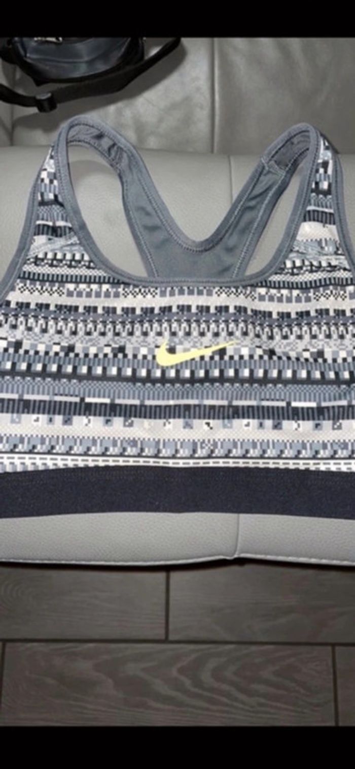 Brassière Nike XS