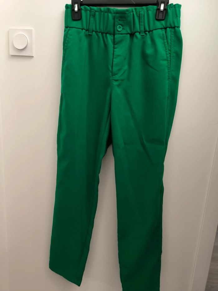 Pantalon vert. Taille 36. Street One