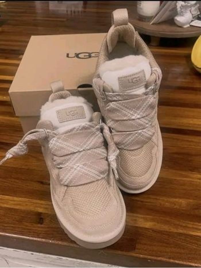 Chaussure UGG femme - photo numéro 2