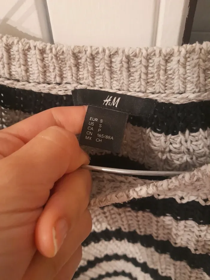 H&M pull rayé en mailles leger, t S - photo numéro 2