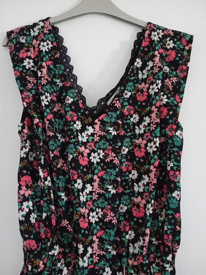 Robe Noir avec des fleurs de couleurs - photo numéro 2