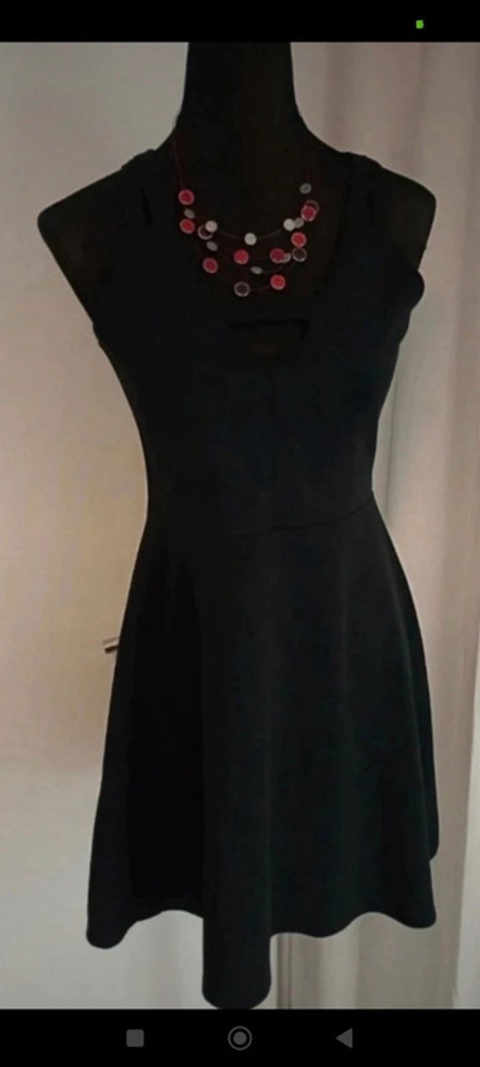 Robe noire👗 - photo numéro 3