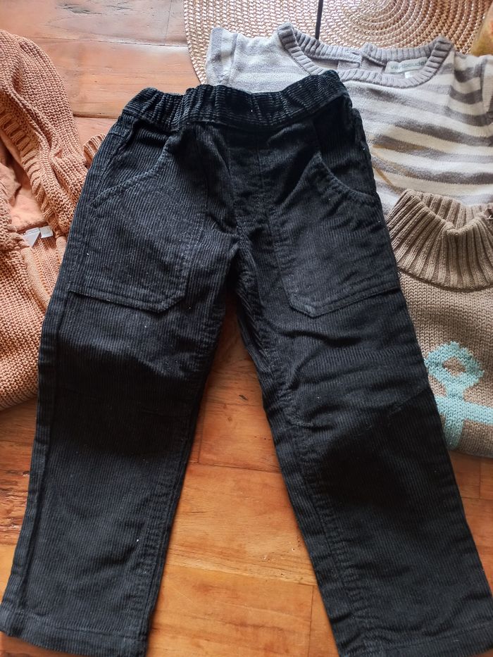 Lot pulls 2 ans - photo numéro 2