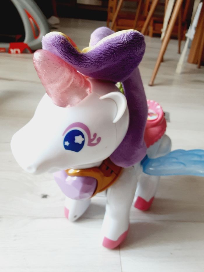 Jeu jouet enfant bébé Vtech Azalée la licorne enchantée arc en ciel - photo numéro 6