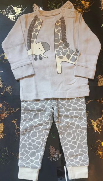 ensemble taille 12 mois