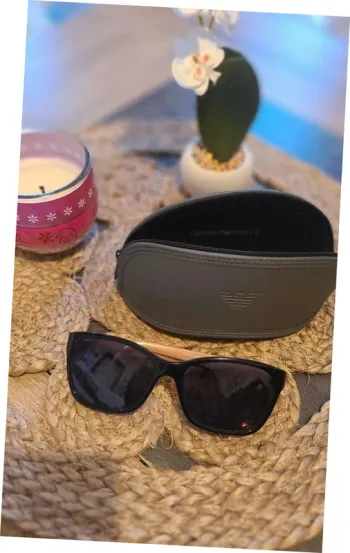 Lunette de soleil emporio armani