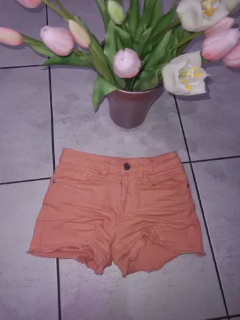 Short en jean neuf 7/8 ans