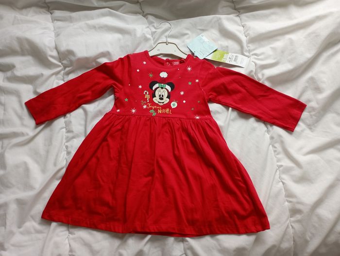 Robe rouge manches longues Minnie DISNEY 24 mois neuve 15€