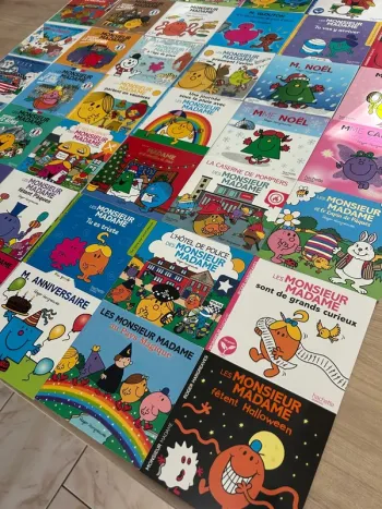 Lot de 42 livres Monsieur madame
