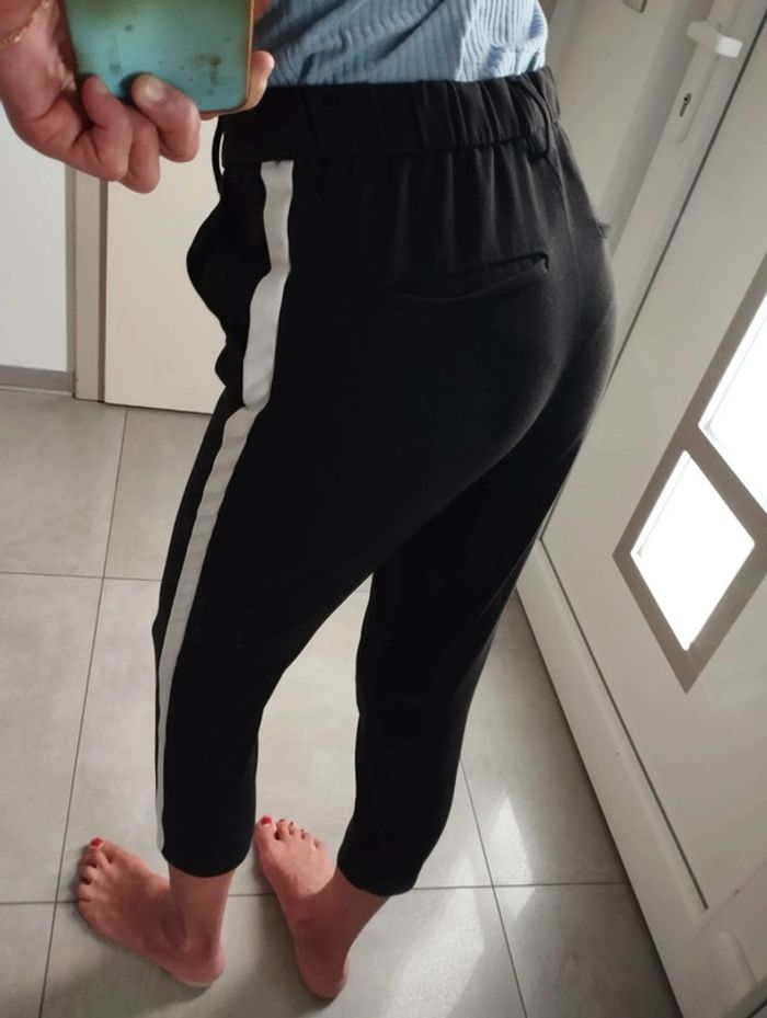 Pantalon Chino noir bande blanc côtés Trafaluc TXS - photo numéro 4