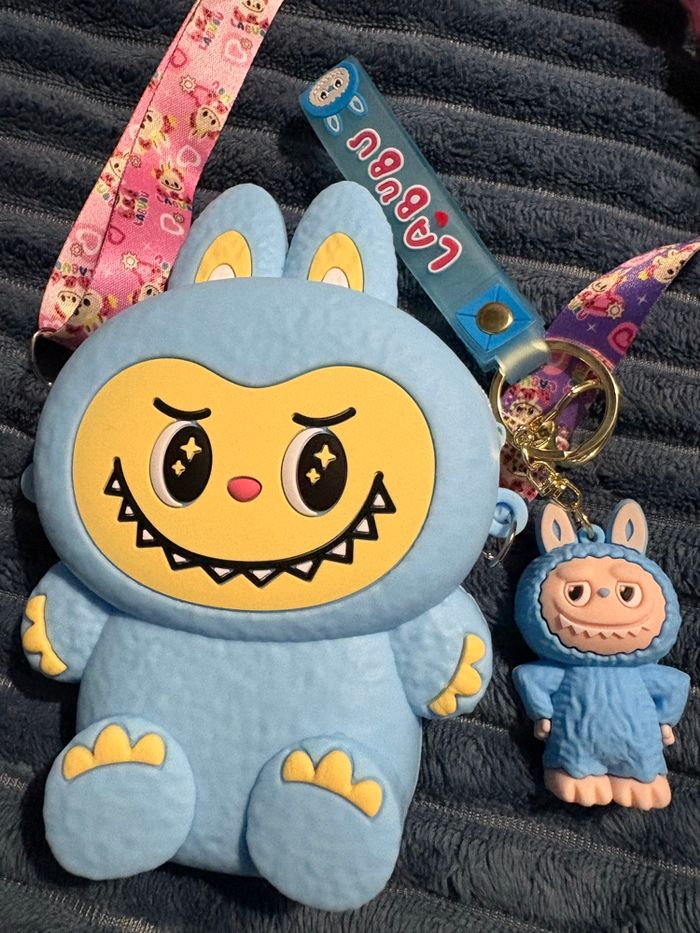 Sac et porte clé Labubu Neuf