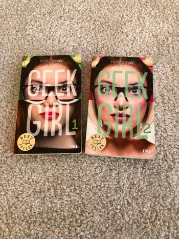 Lot de 2 romans pour adolescents / jeunes adultes - Geek Girl tomes 1 et 2 d’Holly Smale
