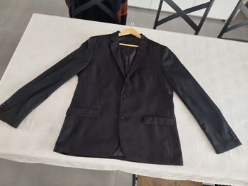 Costume homme noir. Comme neuf