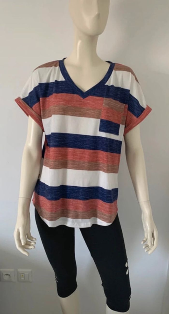 Top / teeshirt rayé coloré coton manches courtes taille L ou 40/42 - photo numéro 2