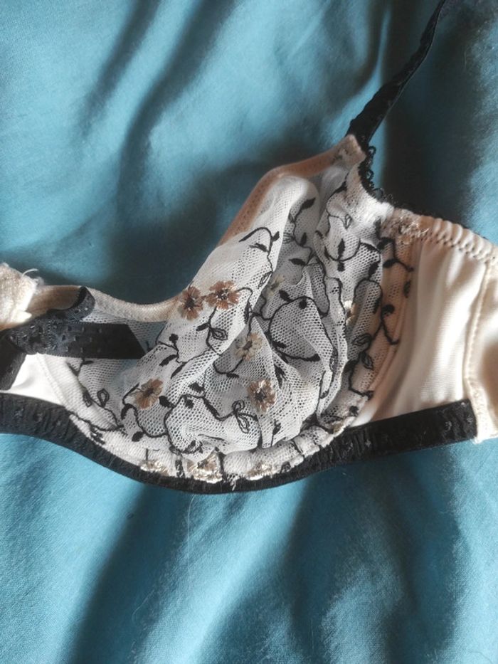 Soutien gorge 85 b - photo numéro 2