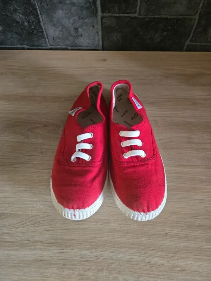 Chaussures Victoria Inglesa rouge pointure 32 comme neuves - photo numéro 6