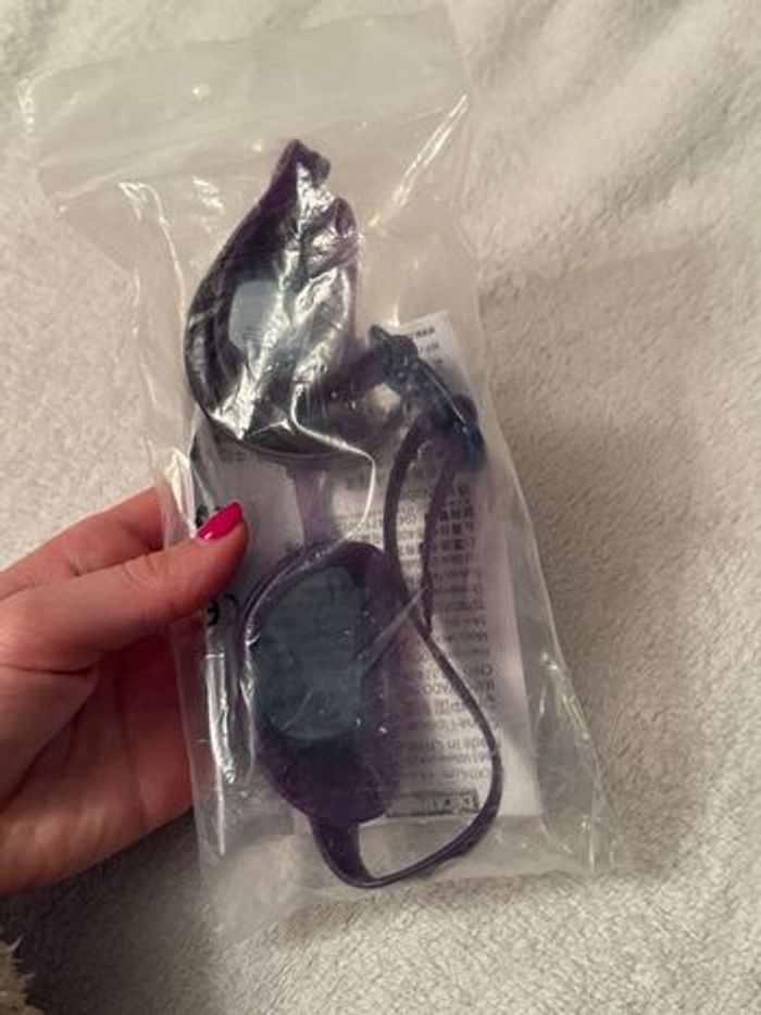 Lunettes de piscine neuve - photo numéro 3