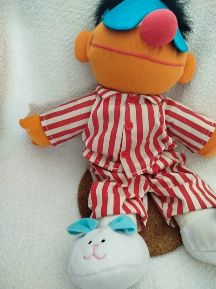 Peluche Ernest Sésame Street - photo numéro 3