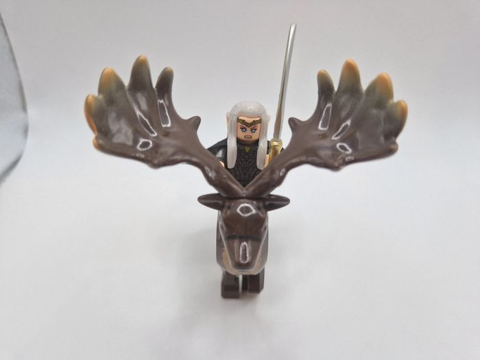 Figurine type lego Roi Elfes Thranduil avec sa monture seigneur des anneaux - photo numéro 3