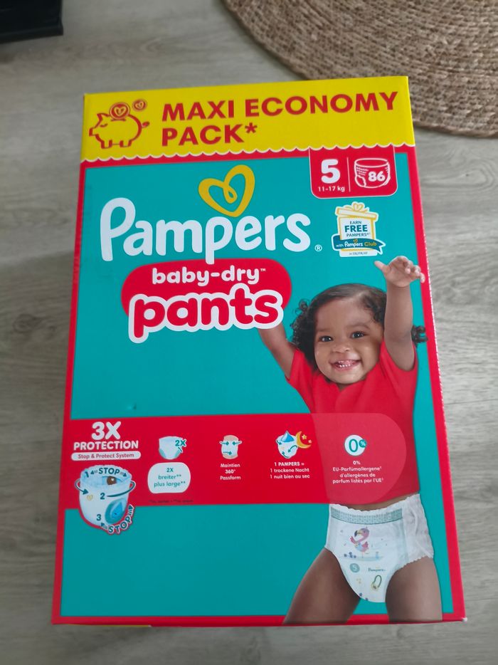 Cartons neuf couches