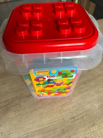 Cubes a empiler