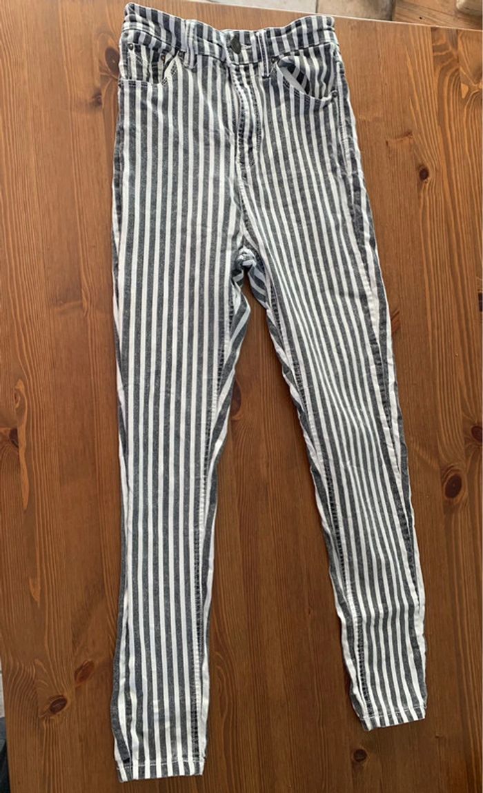 Pantalon stradivarius T32 - photo numéro 2