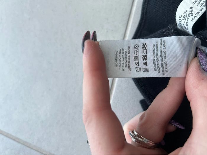 Pantalon de Pijama bleu marine à cœurs roses avec un chien Love to Lounge taille S très bon état - photo numéro 4