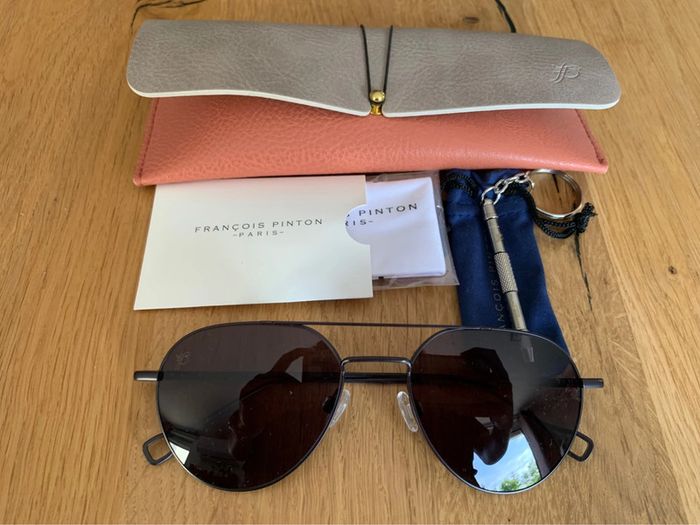Solaire LUXE François Pinton neuve