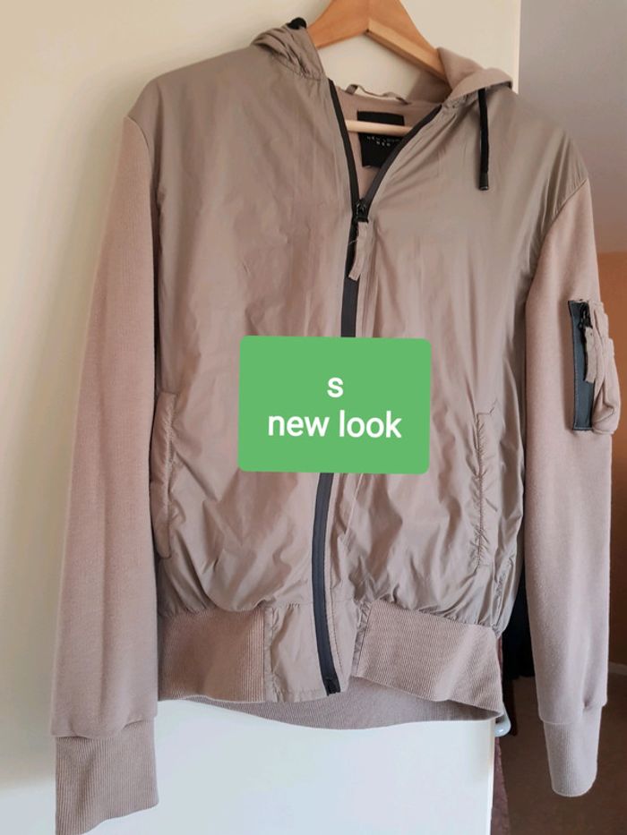 Veste avec capuche garçon