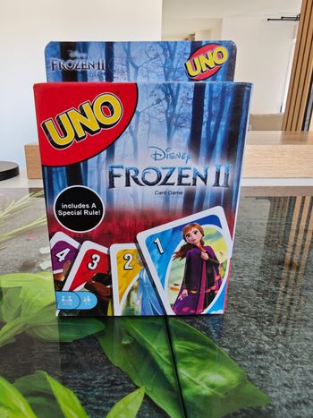 Jeu de société reine des neiges Disney uno