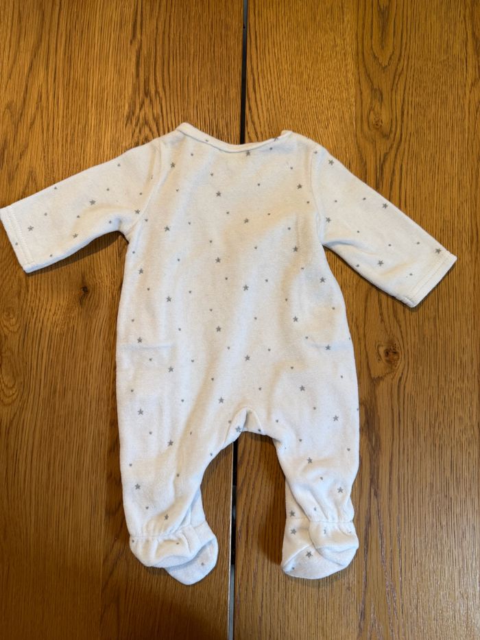 Pyjama fille – Tape à l’œil 🌙 Taille : 1 mois En très bon état - photo numéro 2