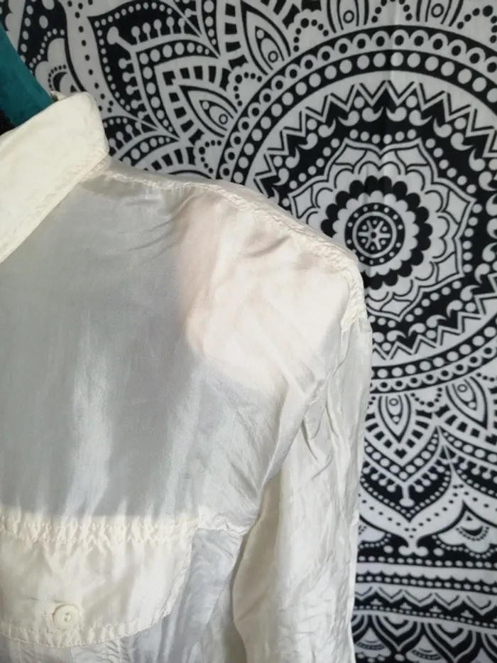 Chemise vintage en soie beige transparente avec épaulettes / sans marque / (M) - photo numéro 6