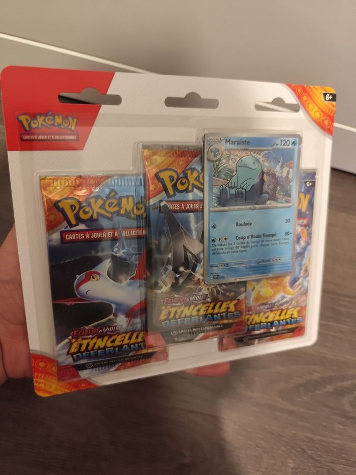 Tripack boosters cartes Pokémon Etincelles déferlantes EV08 Pikachu Latias blister - photo numéro 3