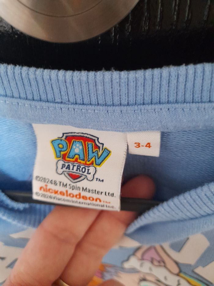 Sweat fille 3/4ans - photo numéro 4