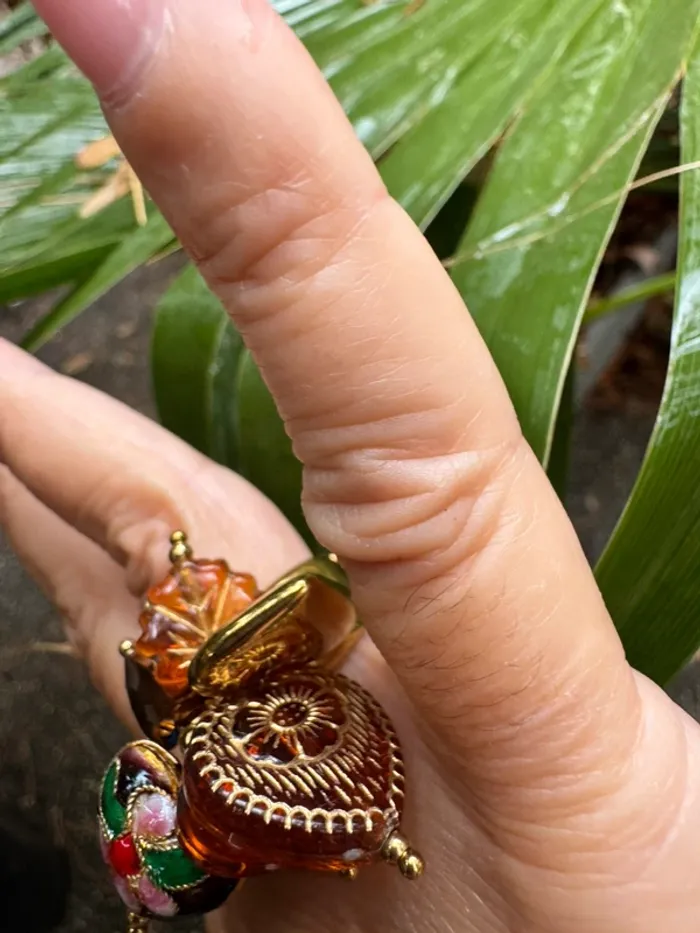 Grosse bague multi cœurs perles , pierres acier inoxydable or porcelaine habaha Paris - photo numéro 2