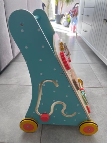 Chariot de marche bébé 