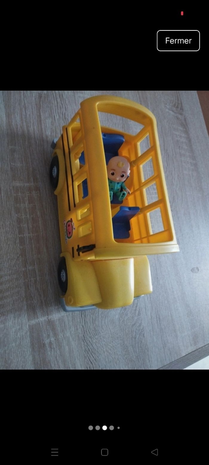 Bus cocomelon version originale ( anglais) - photo numéro 2