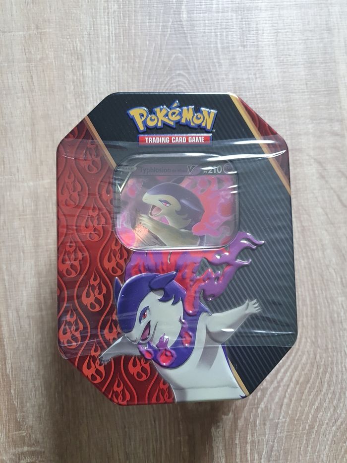 Pokebox pokemon typhlosion V