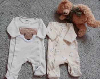 Lot 2 pyjamas Gémo 1 mois